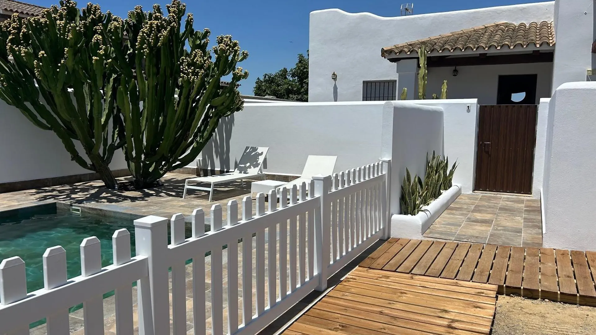 Apartamentos Rurales Cádiz 0*,  Spanien
